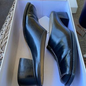 Anne Klein Mapoppy Black Leather heel